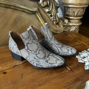 New Directions Textured Ankle Booties - black and grey with tan